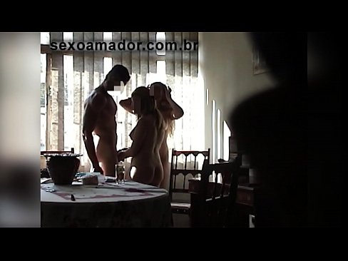 ❤️ Sex przyjaciele zapraszają gigantycznego mężczyznę i trójkąt z nim ❤ Anal porn at us ️❤