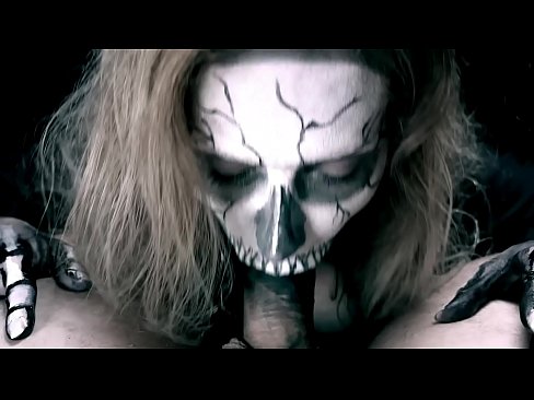 ❤️ Demoniczna dziewczyna ssąca kutasa swoimi czarnymi ustami i połykająca spermę. ❤ Anal porn at us ️❤